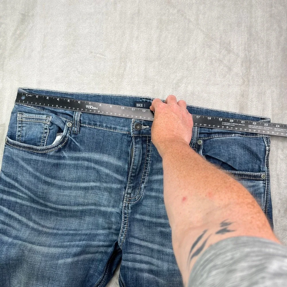 BKE Seth Jeans Men 46x32 Fit 46x29 Blue Medium Wash Whiskered Straight Leg Denim